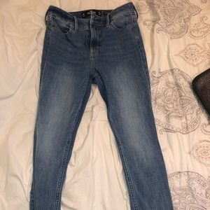 Hollister jeans